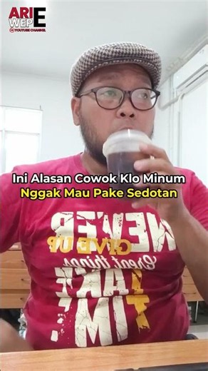 Ini Alasan Cowok Klo Minum Nggak Mau Pake Sedotan