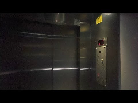 Al-Red traction elevators in Ramat Gan, IL.