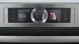 【Bosch@廚房】超Perfect的烘焙感應器 烘焙百發百中的祕訣? 就是 8系列的烘焙感應器！ 烘焙感應器結合博世汽車的核心氧氣傳感技術，全程自動偵測食物含氧量，智慧調節烘焙過程、時間與溫度，無論新手老手再也不需在烤箱前癡癡守候～ 你想用8系列烤箱手作什麼夢幻糕點呢? 烘焙感應器讓糕點超Perfect >> http://goo.gl/Y6dJPO | Bosch Home