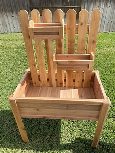 Picket Planter, Wall Planter, Cedar Box, Garden Planter, Herb Garden, Flower Planter, Cedar Planter, Planter, Outdoor Planter, Wood Planter - Etsy