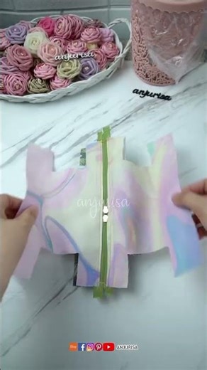 Zipper Pouch With Keychain | Coin Purse | The Sewing Room Channel