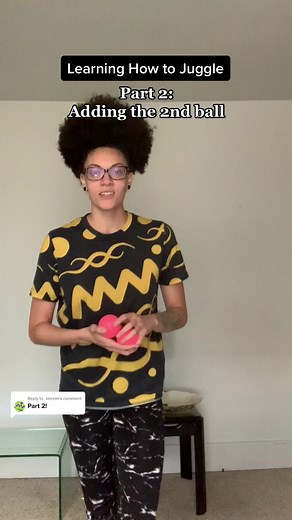 Learn Juggling: Toss, Catch, and Juggle Two Balls