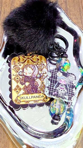 A lovely crafting 🥰 #diy #keychain #craft #acrylic #beads