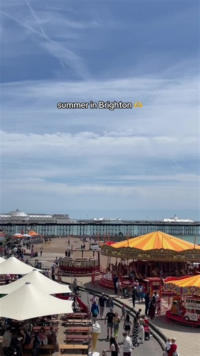 AD - PR. Summer in Brighton is here and it's the perfect day trip/ weekend trip from London where you can enjoy the sun by the pier & beachfront. 🏖️ Ryan and I had a lovely weekend trip up to Brighton and we did so many cool and fun things in Brighton. 🌊 One of my favourite UK staycation spots for Summer and it's only 1hr train journey away from London - sooo easy to get to by car/ train. I love how quirky, colourful, fun Brighton is and it's full of amazing food spots!! 😋 Some of my fave Bri