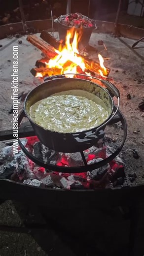 How about that for some @full_belly_bbqs home cooking! Cob loaf over the @aussiecampfirekitchens BIG Fire Pit! | Aussie Campfire Kitchens