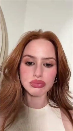 i left the house & discovered the 3x button. big day for me #Madelaine Petsch #shorts