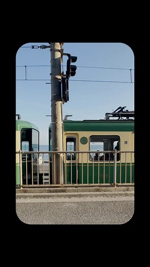 You work hard to succeed 💼 We work hard to get you there on time 💪 Use Grab Advance Booking for less stress on your work trip. | Grab