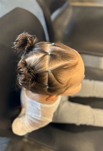 Toddler Gymnastics and 90s Inspired Hairstyle