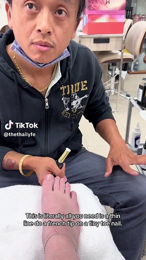 French Tip on Tiny Toenail: One Thin Line Trick