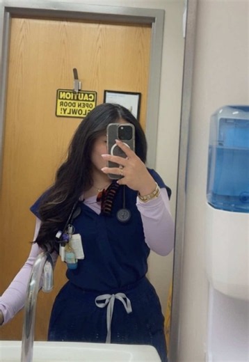 Best FIGS Scrubs for Night Shift Nurses: Wear FIGS Review