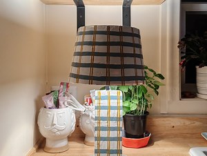 DIY an Expensive-Looking Paper Mâché Lamp With Your Kindergarten Craft Skills