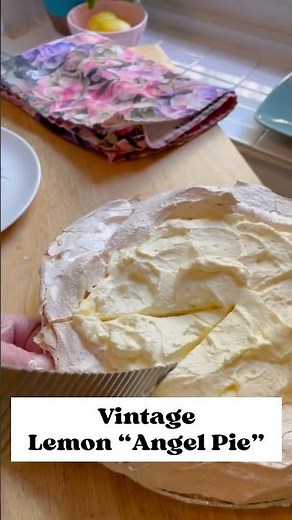 Vintage Lemony Angel Pie Recipe (1960s)
