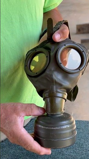 WWII German Gas Mask 1938