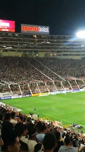 Perú. Universitario vs ADT Tarma. GOOOL