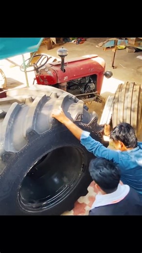 Old Massey tractor install a big tyre ki video #shortvideos #viralshort #viralvideo