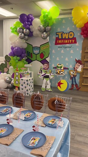 Two infinity & beyond!! 💚🚀🤠 #toystoryparty #buzzlightyear #toddlerbirthday #birthdayboy #happybday #woody #birthdaypartyidea #toinfinityandbeyond #toystory2 #fyp