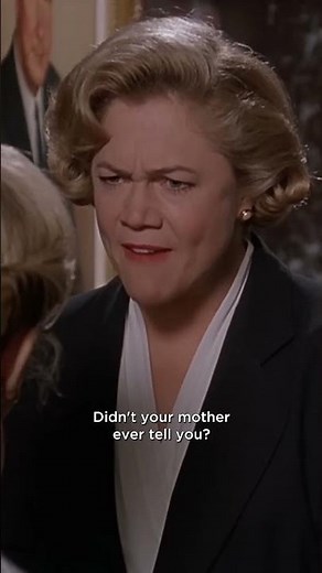 Fashion is a killer | 🎬 Serial Mom (1994)