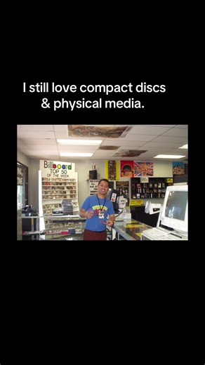 Just wanted to share more #music i like in other ways rather than the usual posting of a clip Just some stuff from my #cd #compactdisc collection #collection and a few pictures when i had a music shop and everything seemed alright with the world back then. #songsilove #nadasurf #bjork #smashingpumpkins #vanhunt #physicalmedia #musicilike #alternativerock #indiepop #randb #alternativerandb