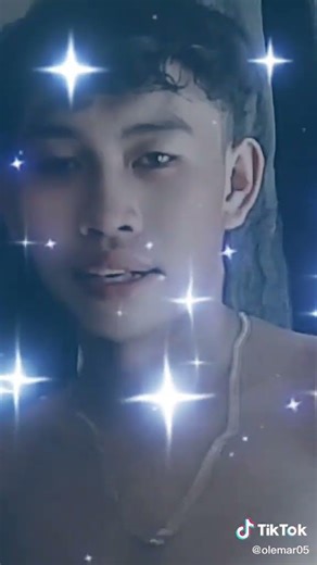 At dyan kana naman at di kumaiwasan Tumingin sayung liwanag #fypシ゚ #fypシ゚viral #alightmotionedit