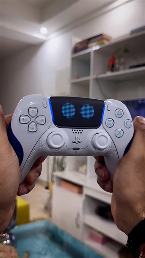 ASTROBOT DUALSENSE IS THE BEST ONE? #astrobot #astrobotps5 #shorts #unboxing #playstation5pro