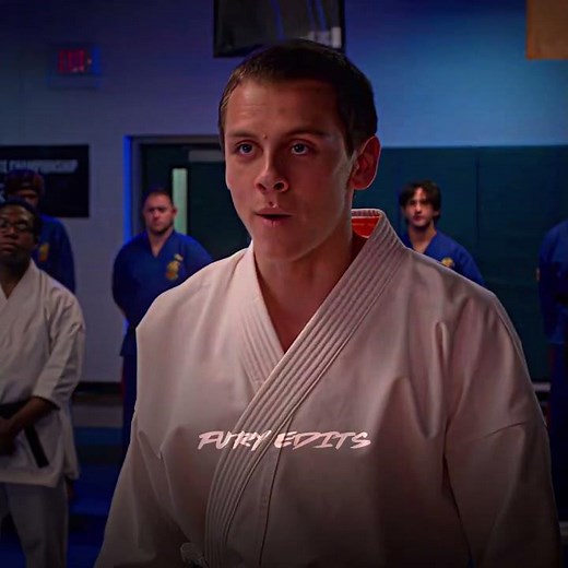 Deadly Handshake☠️