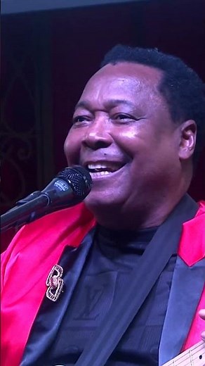 Cantor Guilherme Silva/We Are The World (Live From Amsterdam Arena,Netherlands/2010) #africa #music