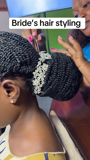 Brides hair styling #fyp #agathaglamour #bride #bridemakeup #bridetok #bride #bridesoftiktok #brides #hairstyling #brideshair