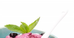 Glace au cassis aromatisé au kirsch