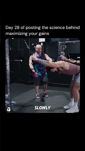 Dr. Mike shares the perfect way to perform the Lat Prayer💪