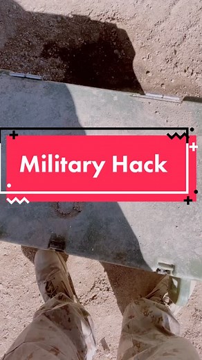 How to cook Top Ramen in the field with an MRE. #lifehacks #militarylife #marine #usmc #usaf #navy #fyp #greenscreen #cobrakai #army #advice