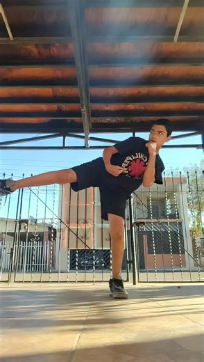 everybody was Kung Fu Fighting