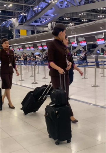 Discover the Life of Etihad Airways Cabin Crew