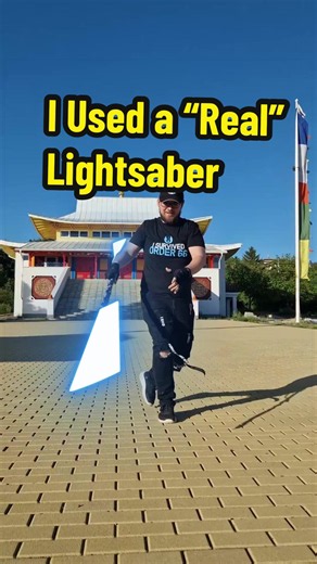 Frame-by-Frame Lightsaber VFX in After Effects — 1 Week Build