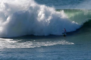 Weather changes push back Mavericks surf contest