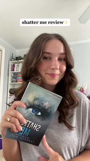 Exploring the Shatter Me Series: Worth the Read?