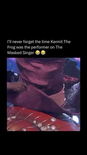MEMES on Instagram: "In Season 5 of The Masked Singer (U.S.), a contestant wearing the Snail costume was revealed as Kermit the Frog, marking the first time a fictional character competed on the show. Kermit performed under the Snail mask, delivering one round before being eliminated and unmasked. The reveal stunned the judges, the audience, and even the puppeteers — his identity had been hidden so well that no one suspected a Muppet was under the costume. 🐸 The performer inside was Matt Vogel,