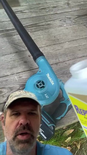 2.2M views · 7.8K reactions | #duet with @fullsteamdesigns I like it! Leafblower hack! #viral #tools #hack #reels #fyp #viral #trending #fypシ゚viral #lifehacks #lifehack #lifehacking #lifehacker #diy #diyet #diys #diyproject #diyetisyen #diyetteyiz #diyetteyim #diyvideo #DIYdecor #diyvideos #Diyarbak #diyfun #diyblogger #diywedding | ChrisGarage78 | Facebook