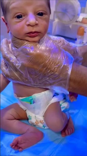 Burping techniques 😍 #newbornbaby