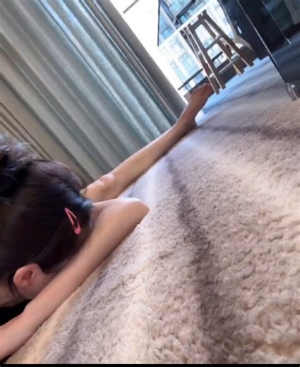 自己在家压腿 这酸爽也是没谁了 #西安 #西安约