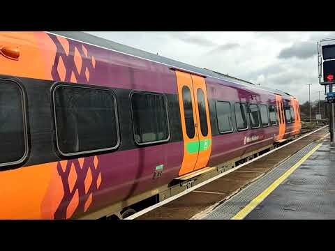 Trains at Shrewsbury railway station 16/02/2026