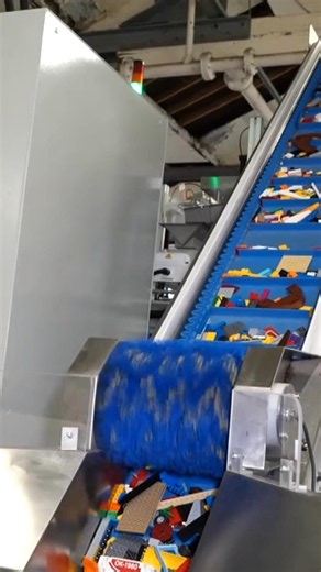 AI machine 'helps save 25 million Lego bricks'