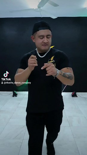 5.3M views · 191K reactions | Paso SONIDERO Rikachá Dance Company#tiktokviral #tutorial #cumbiamexicana #cumbiasonidera #baile #clasesdebaile #CLASESDEBAILE #reels #reelsfacebook | Rikachá Dance Company | Facebook