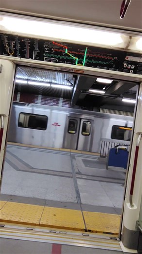 TTC tr 6101-6106 doors closing