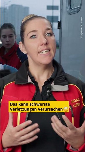 Füße aufs Armaturenbrett? Bitte nicht! 🚫 #adac #shorts