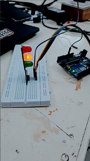 super easy arduino traffic light project #robot #ai #robotics #arduino#robots robotics in Jodhpur