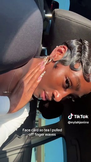 Mastering Finger Waves in Cosmetology Techniques