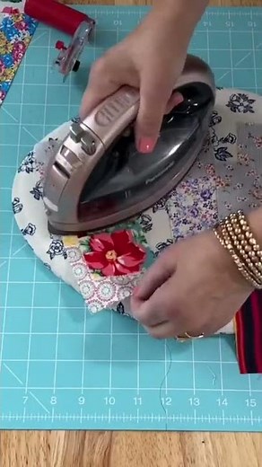 Fast Scrappy Crumb Quilt Block ~ Easy Scrap Quilt ❤️ #shorts