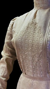 🧵Join us to examine the sophisticated drawn thread embroidery on a blouse and skirt ensemble once owned by Jane Elizabeth Beckett (formerly Bett). 👗Trish Nugent-Lyne will present a fashion talk in the museum, offering an in-depth exploration of the garment’s design, making, and the fascinating Marton connection. 🗓 Friday, 7th March ⏰ 12:15 PM 📍 Whanganui Regional Museum 🎫 Admission is free 💛 Koha for the Museum is always appreciated | Whanganui Regional Museum