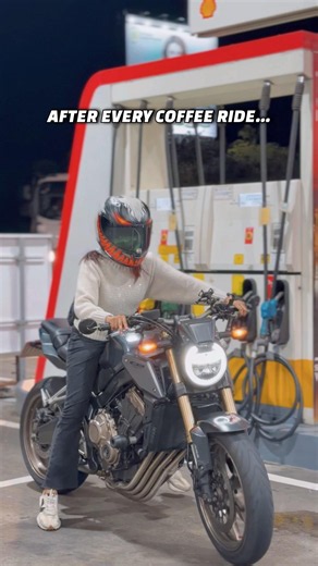 COFFEE FIRST | HONDA CB650R #2026 #bikelife #bikergirl #honda #cb650r