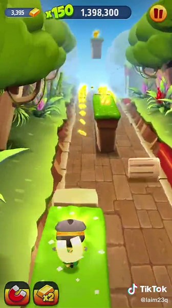 Cat Character Adventures: Running Through Obstacles